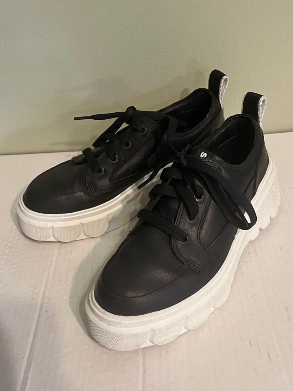 Sorel Caribou X Chunky Platform Waterproof Black Leather Sneaker Size 7.5 - Picture 2 of 13
